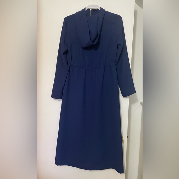 Alvina hooded abaya/coat - Picture 3 of 3